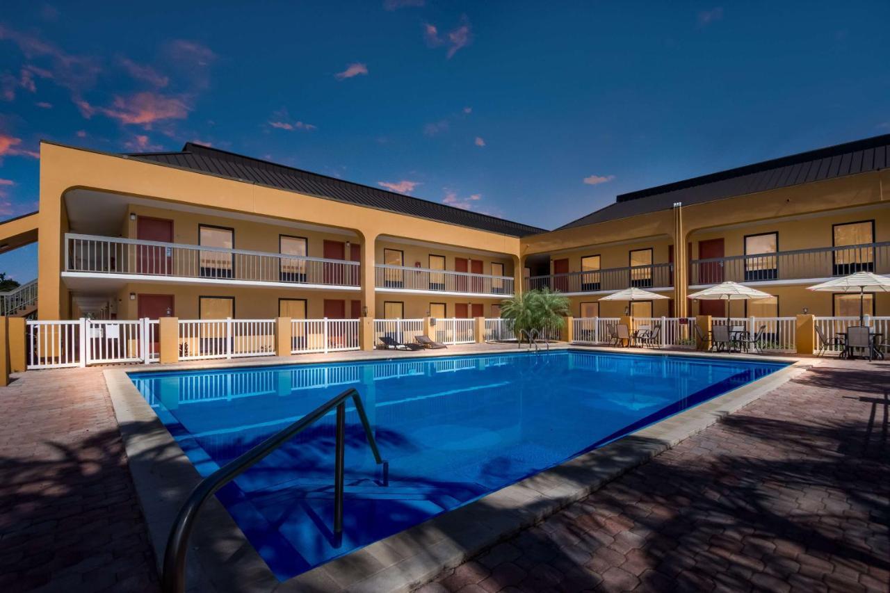 Surestay Hotel By Best Western St Pete Clearwater Airport Εξωτερικό φωτογραφία