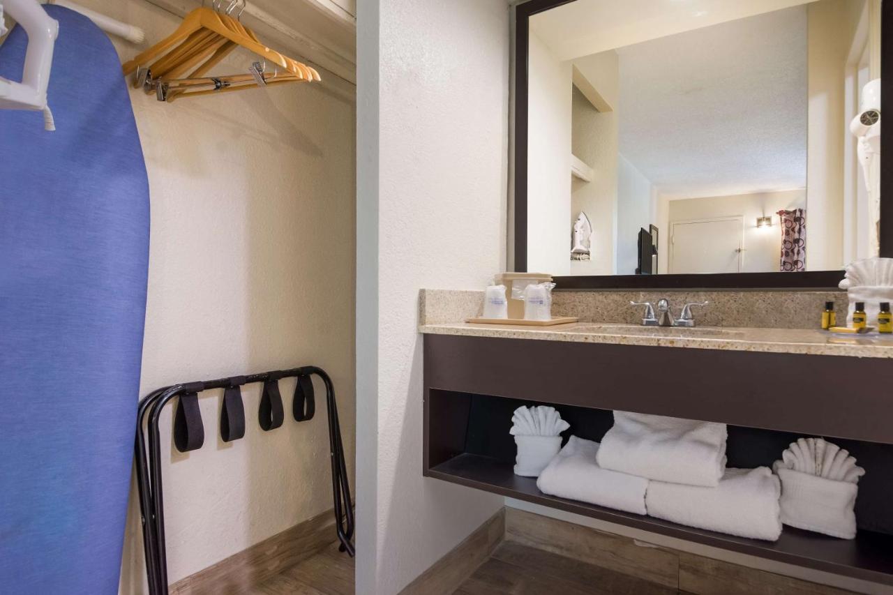 Surestay Hotel By Best Western St Pete Clearwater Airport Εξωτερικό φωτογραφία